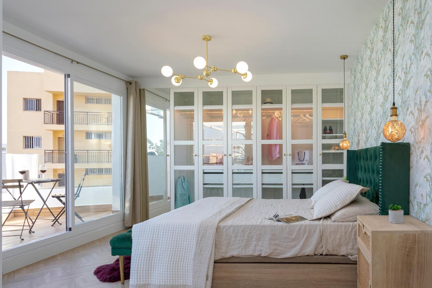 Luxury Penthouse Sea Views- Jacuzzi - Sauna