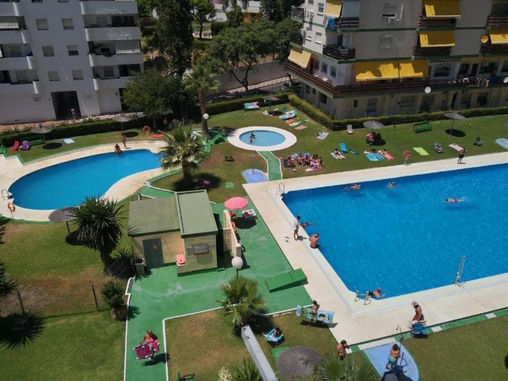 Luxury Penthouse Sea Views- Jacuzzi - Sauna Apartment
